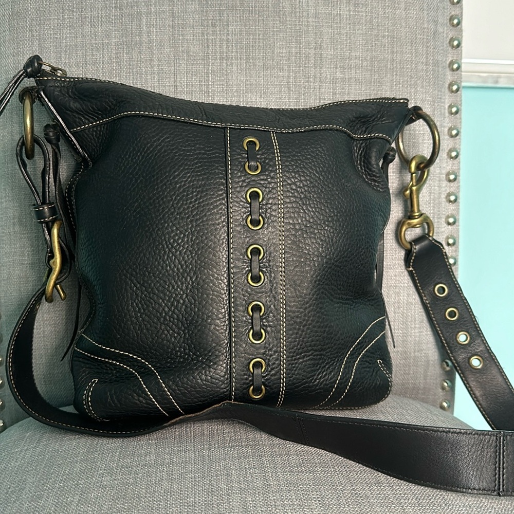 Gorgeous Brand New Rare Vintage Coach Black Leather Satchel🖤w/ gold detailing!